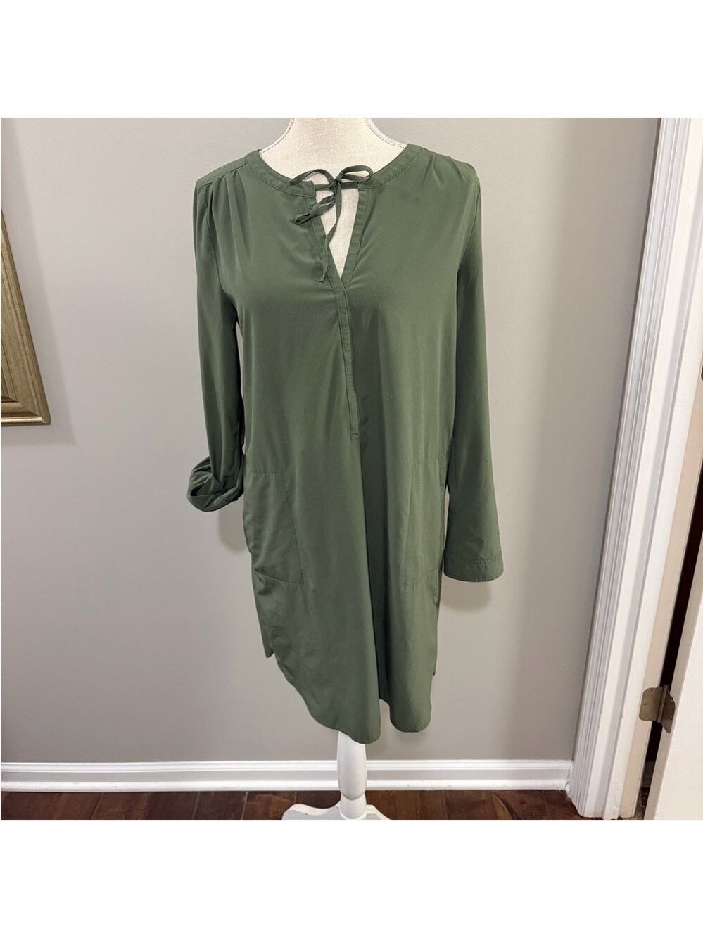 Prana Nattasa Olive Green Roll Up Long Sleeve Dress. Size M